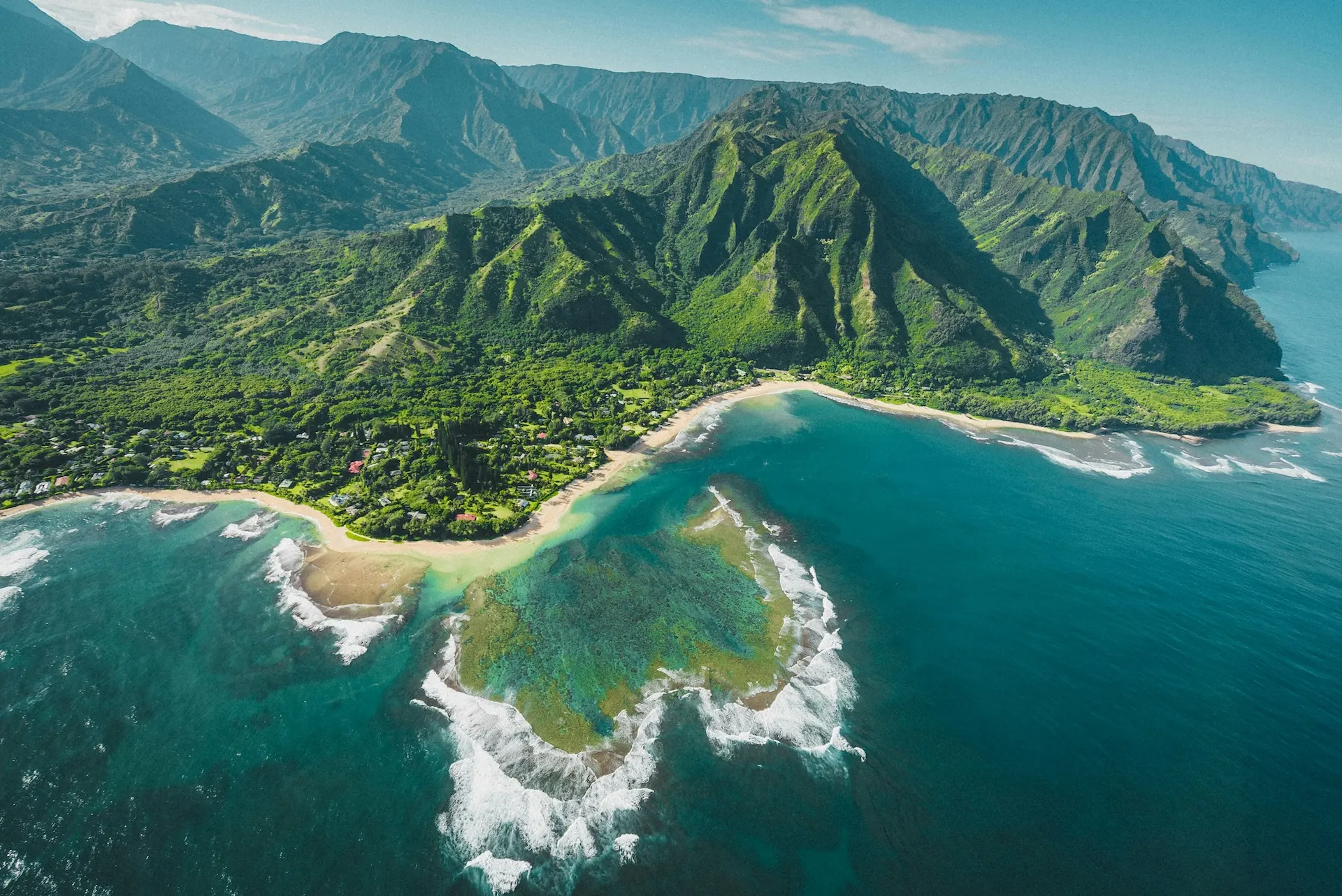 Flight school aircraft representing Right Rudder Marketing's clients in Hawaii
