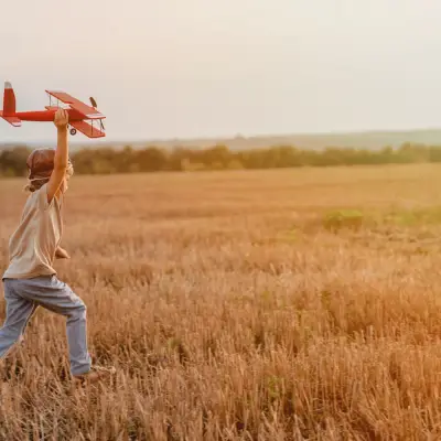 How to Market a Flight School: 9 Proven Strategies