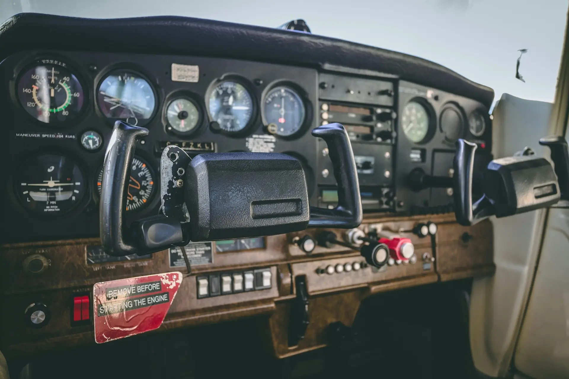 Retargeting for Flight Schools: How to Bring Back the Prospect Who Left