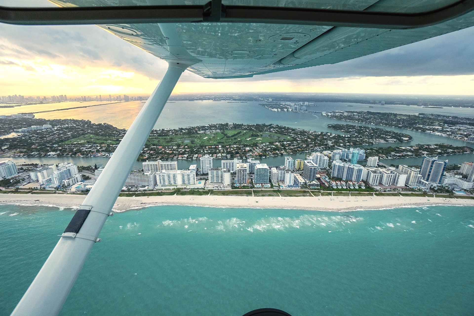 Sun City Aviation Academy flying over Miami