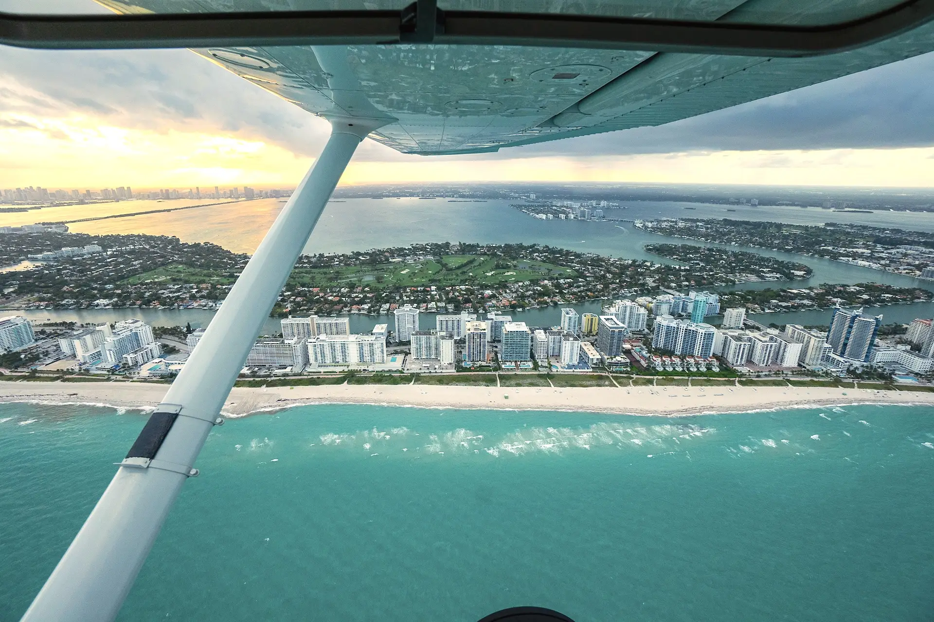 Sun City Aviation Academy flying over Miami
