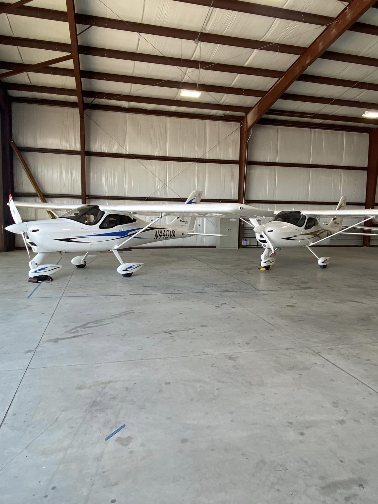 planes in hangar